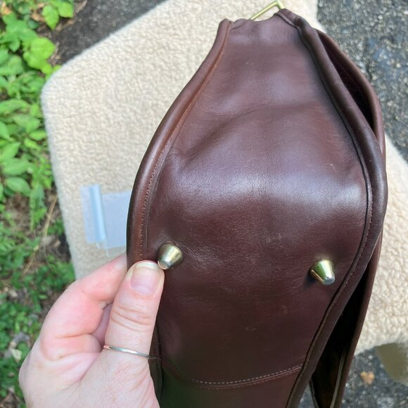 SOLD**Vintage Coach GUC Stewardess  Bag 9525,  in Mahogany, - Picture 8 of 15